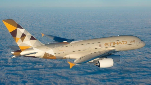 የኢቲሀድ ኤርዌይስ ንብረት የሆነው አውሮፕላን ሰማይ ላይ 