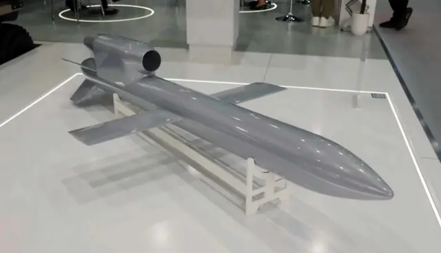 Mô hình tên lửa FP-5 tại triển lãm IDEX-2025 ở Abu Dhabi
