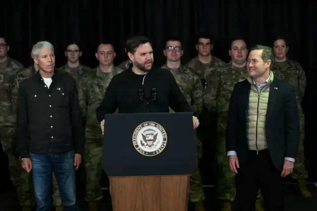 Амерички потпредседник Џеј Ди Венс у бази Питуфик