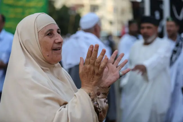 حاجة مصرية سعيدة 