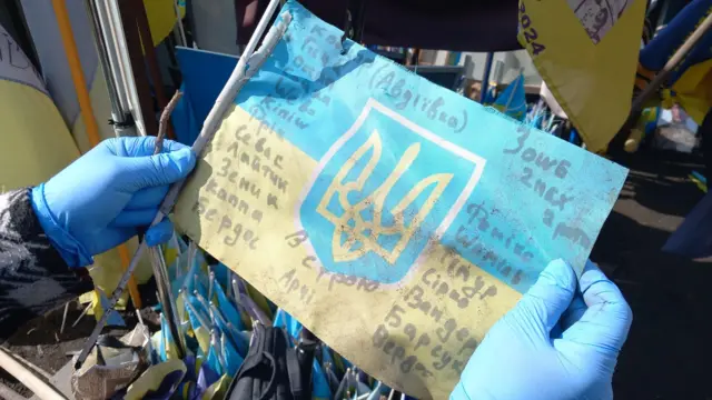 Стихійний меморіал на Майдані