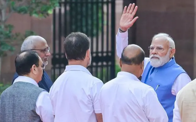 திமுக இந்தியா கூட்டணியை உடைத்து மூன்றாவது அணியை உருவாக்க நினைக்கிறதா?