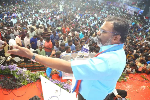''ரோட் ஷோக்களில் அரசியல் கட்சிகளுக்கான செலவு குறைவு என்பதால், பல கட்சிகளும் அந்த பாணியை விரும்புகின்றன''