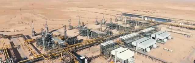 منشآت في حقل حاسي الرمل للغاز في الجزائر