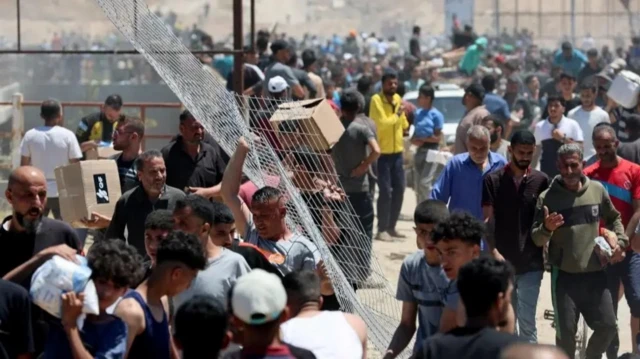 Раздача продовольствия в Газе