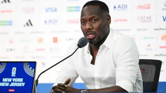 Le sélectionneur sénégalais Pape Thiaw lors d'une conférence de presse lors de la Coupe du monde 2026