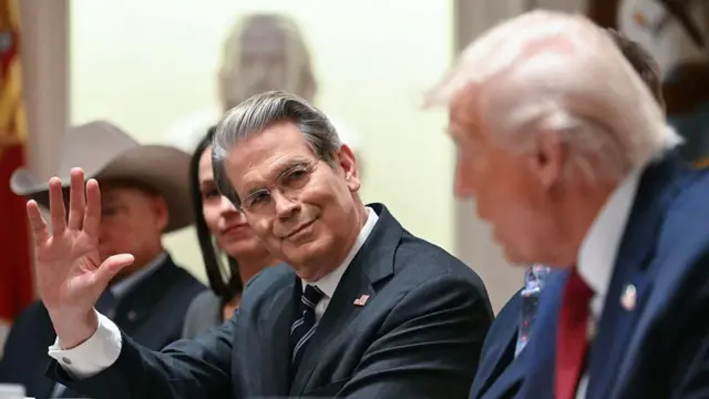 ट्रंप ने अमेरिकी वित्त मंत्री स्कॉ़ट बेसेंट से पूछा कि, 'भारत अमेरिका में चावल डंप क्यों कर रहा है?'