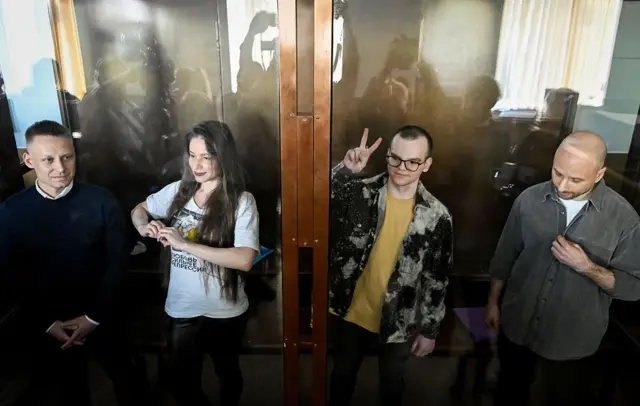 Константин Габов, Антонина Фаворская, Артем Кригер и Сергей Карелин в зале суда