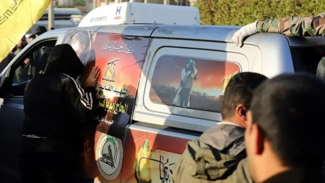 ስእሊ መራሒ ኢራን ኣያቶላህ መገድያ መገዲ ባግዳድ ምርካብ ልሙድ'ዩ