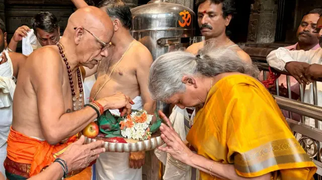 நிர்மலா சீதாராமன்