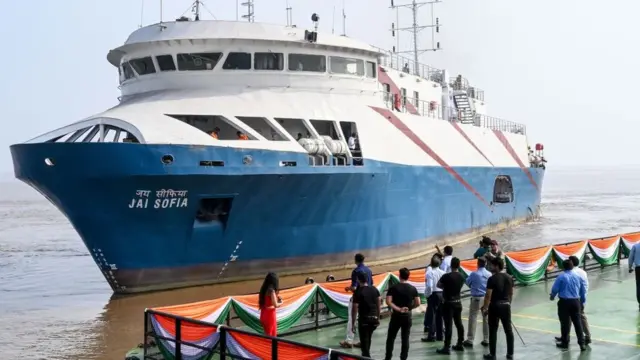 નવેમ્બર2019માં સુરતથી મુંબઈ વચ્ચે પેસેન્જર શિપ સેવા શરૂ થઈ