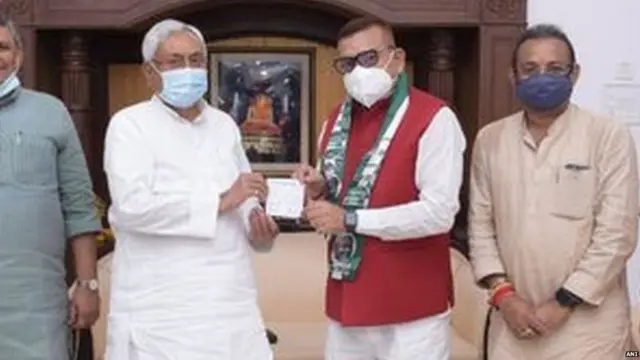 गुप्तेश्वर पांडे यांनी काही दिवसांपूर्वी जेडीयूमध्ये प्रवेश केला.