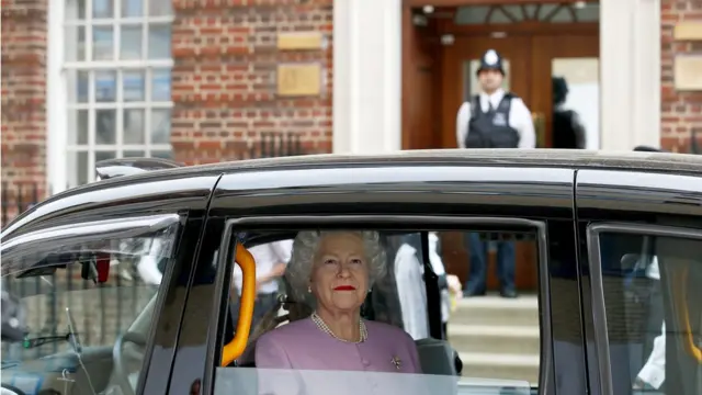 Восковая кукла в кэбе