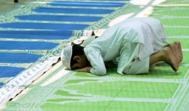 வதோதராவில் முஸ்லிமுக்கு வீடு ஒதுக்கப்பட்டதற்கு எதிர்ப்பு 