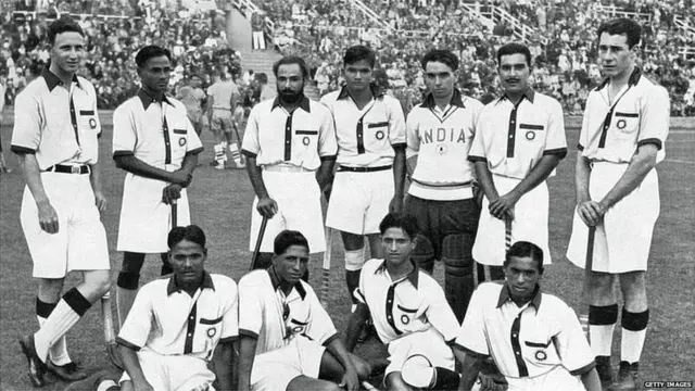 1936 ઑલિમ્પિકમાં ગોલ્ડ મેડલ જીતનારી ભારતીય ટીમ