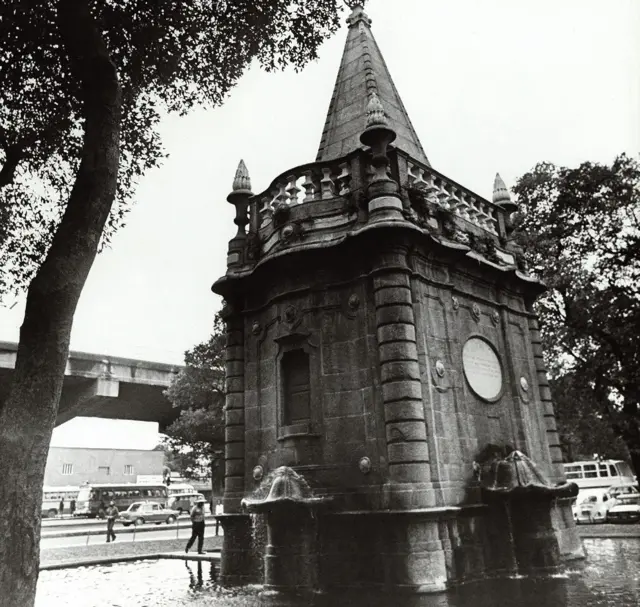 Chafarizlink da roletaMestre Valentim, uma das obras feitas no Rio depoislink da roletaa cidade ter se tornado capital colonial