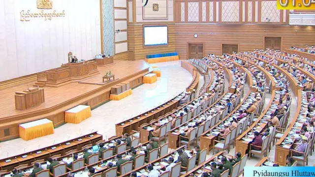 တပ်နဲ့ ဆက်စပ်နေတဲ့ ပြင်ဆင်ချက် အများစုကို မူလအတိုင်းထားဖို့ တပ်ဘက်ကဆွေးနွေး