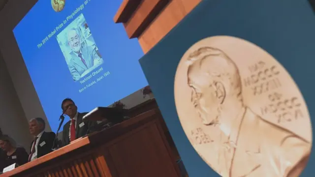 Ceremonia de anuncio del Nobel de Fisiología.