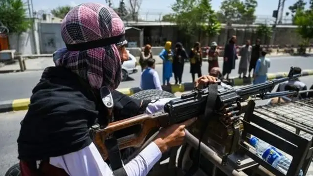 Кобул кўчасидаги Толибон