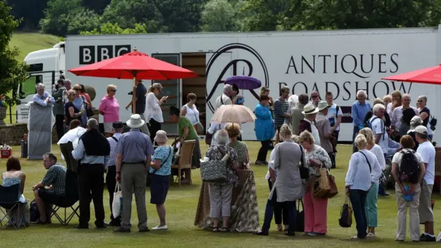 《鉴宝路秀》节目