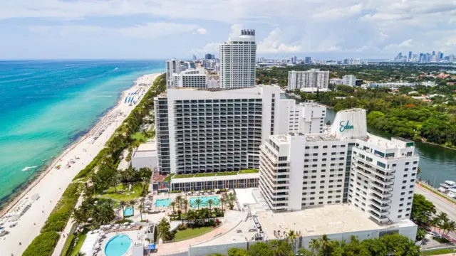 Hotel Fontainebleau e Eden Roc Tresor Towerganhar dinheiro apostando no futebolMiami Beach