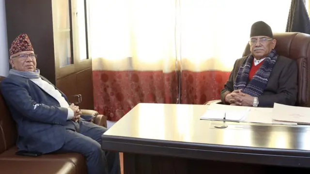 यसै साता प्रचण्ड र माधवकुमार नेपालबीच भेट भएको थियो