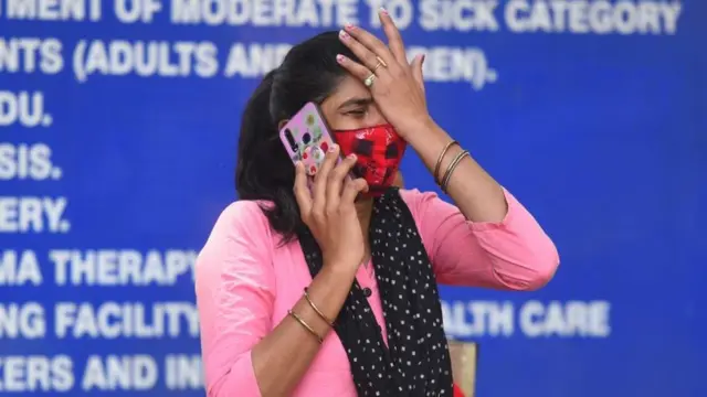 অসহায় মানুষ।