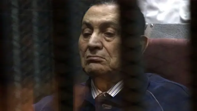 Hosni Mubarak aliposimamishwa kizimbani 2014