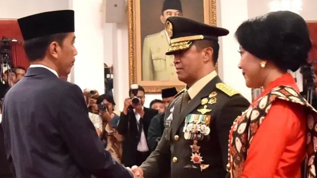 presiden jokowi dan KSAD Andika