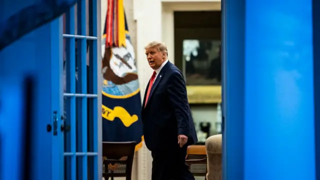 Trump oo aqalka Cad ku sugan