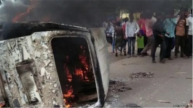 అల్లరిమూకల రాజ్యం