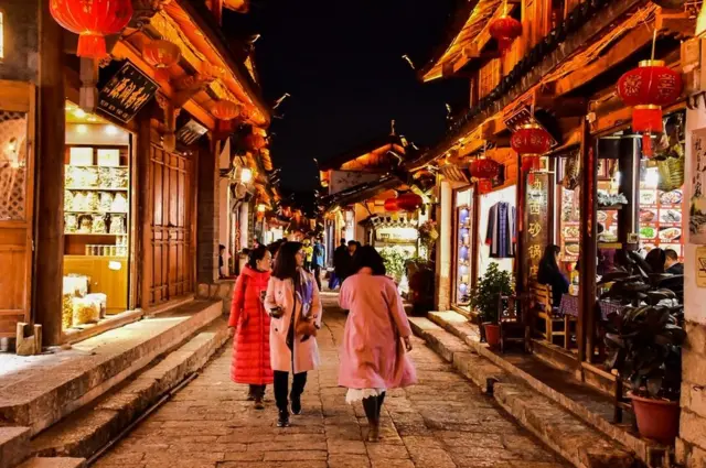 Compradores en Lijiang