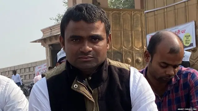 जौनपुर से अभ्यार्थी नवलेश कुमार यादव