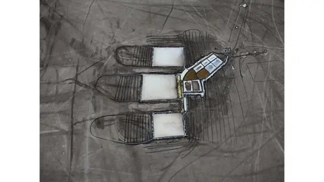 Соляные Прииски 27 - Малая Равнина в округе Катч, Индия, 2016. С разрешения Галереи Цветов, Лондон. Галерея Николаса Метивиера, Торонто