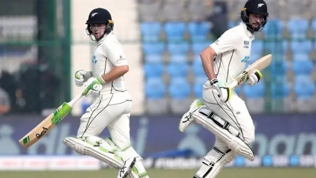 न्यूज़ीलैंड के बल्लेबाज़