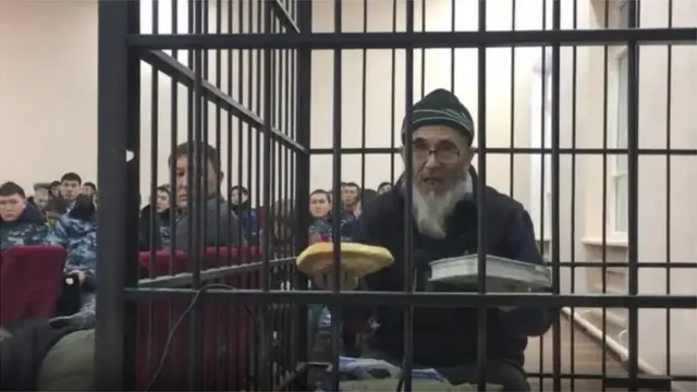 Азимжан Аскаров