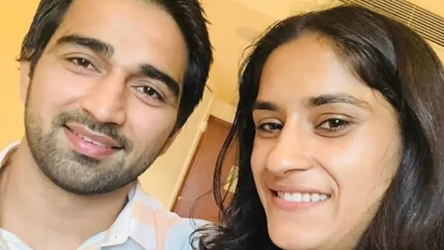 सोमवीर राठी आणि विनेश फोगट