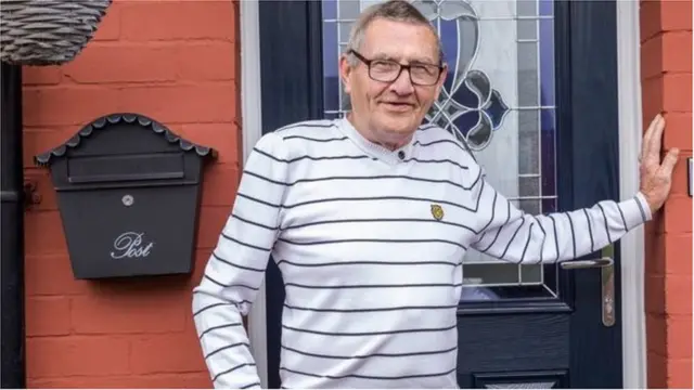 టెరెన్స్ క్రాగ్స్