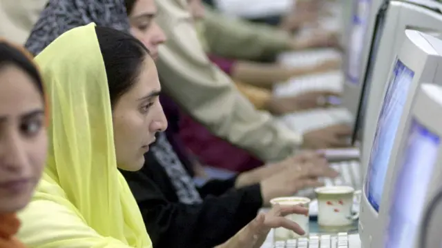 करियर, जॉब, छंटनी