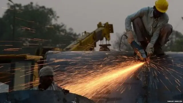 'ਸਵੈ-ਨਿਰਭਰ ਭਾਰਤ'