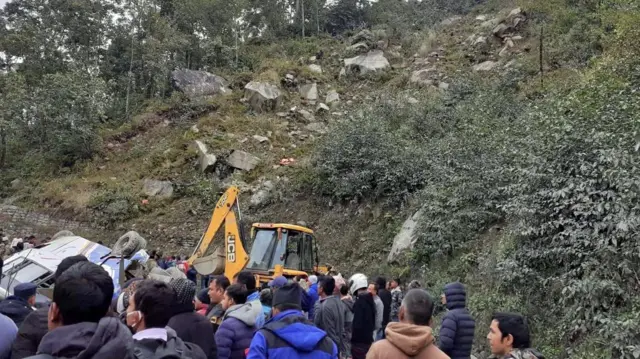 बस दुर्घटना