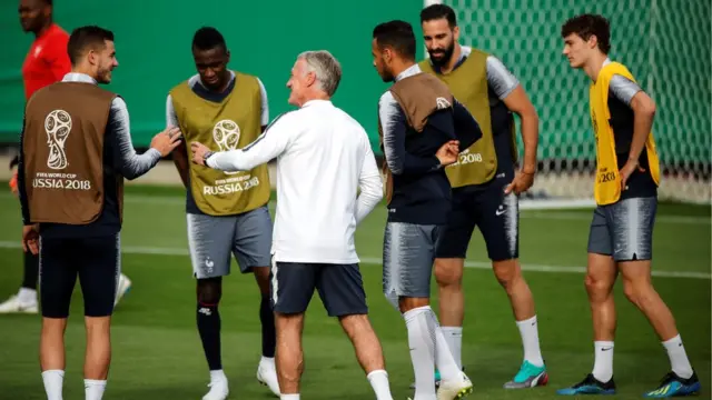 খেলোয়াড়ি জীবনের পর কোচ হিসেবেও বিশ্বকাপ জয়ের দ্বারপ্রান্তে দেশম