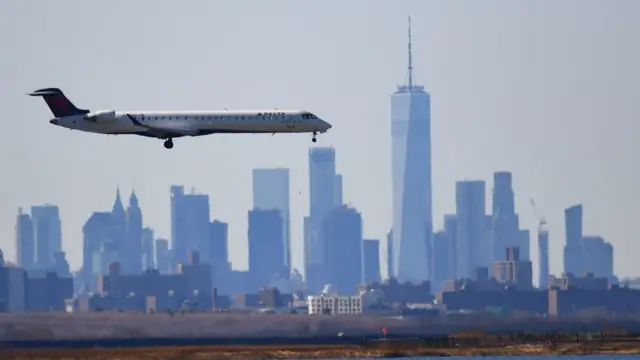 Avião da Delta pousandoreal bet penaltyNova York