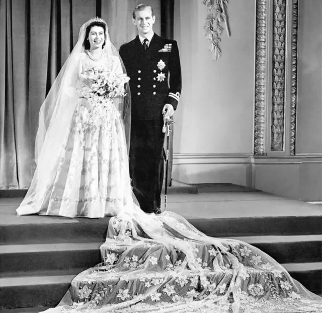 20 નવેમ્બર 1947ના રોજ તેમણે ગ્રીસના પ્રિન્સ ફિલિપ સાથે લગ્ન કર્યાં