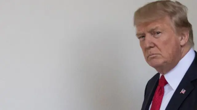 डोनल्ड ट्रंप