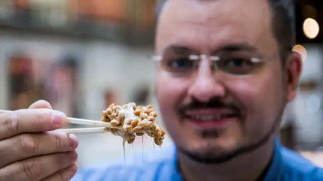 Andreas Ahrens do Museu da Comida Nojenta