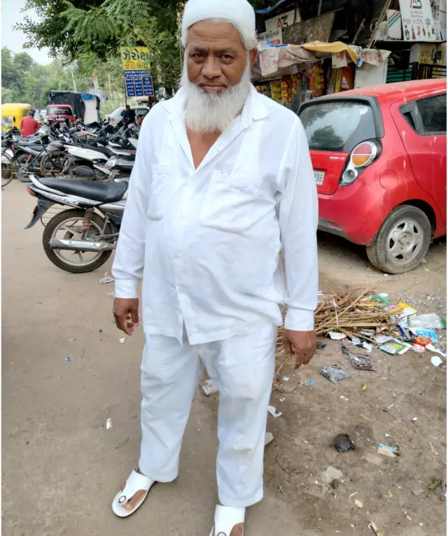 ગફાર મિયાણા અમદાવાદના શાહપુર, શાહીબાગ, ખાનપુર, દાણીલીમડા, જમાલપુર વિસ્તારમાં બહુ જાણીતા છે અને મોટે ભાગે આ વિસ્તારમાં જ રિક્ષા ચલાવે છે.