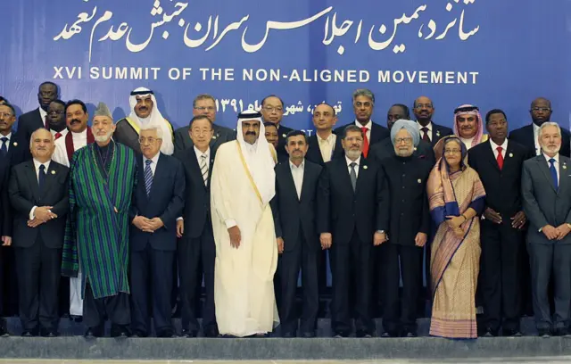 محمد مرسی در اجلاس سران کشورهای غیر متعهد در تهران