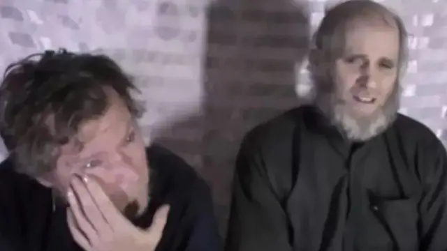 Picha ya Timothy Weeks akiwa na Kevin King chini ya Kizuizi cha Taliban