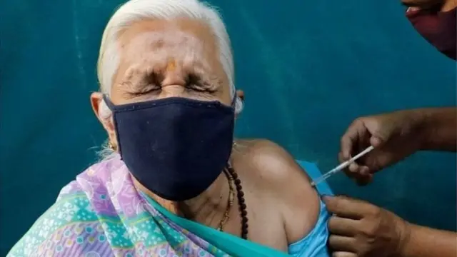 ઇઝરાયલમાં 65 વર્ષથી વધારે ઉંમરના 75 ટકાથી 80 ટકા લોકોએ કોરોનાની રસી મૂકાવી દીધી છે.